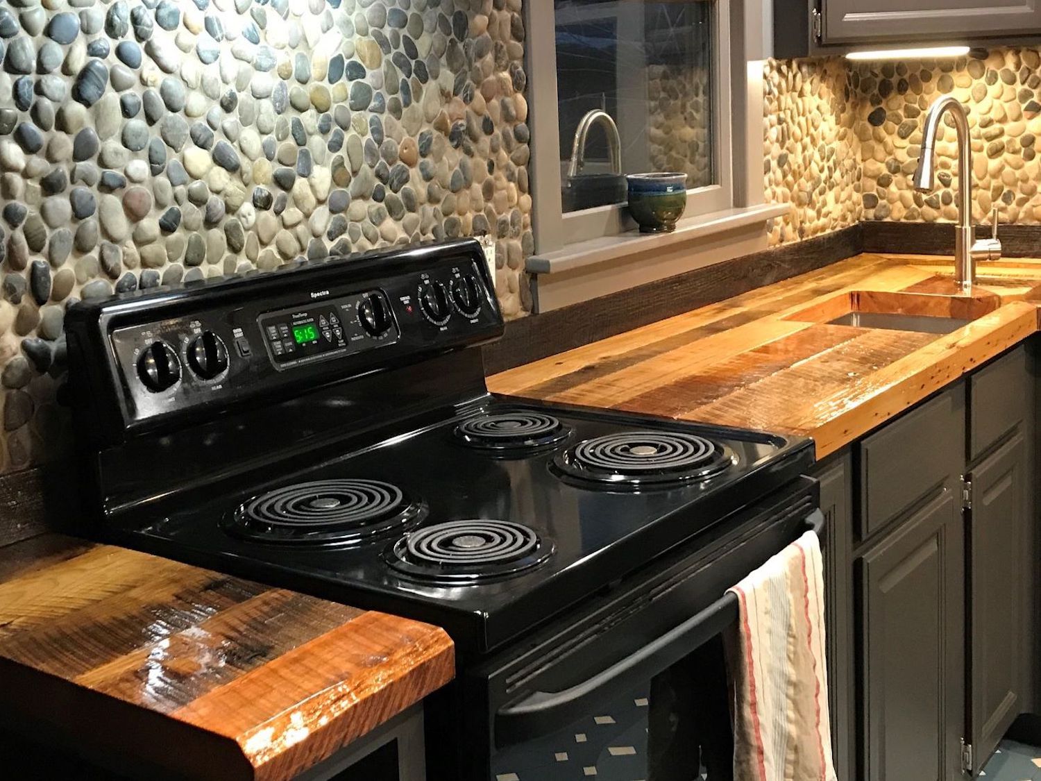Custom countertops installed in a customer's kitchen